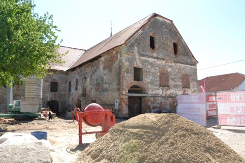 Birmanci podpirajo klarise 