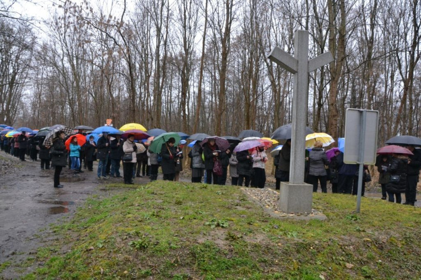 Hotiza - križev pot