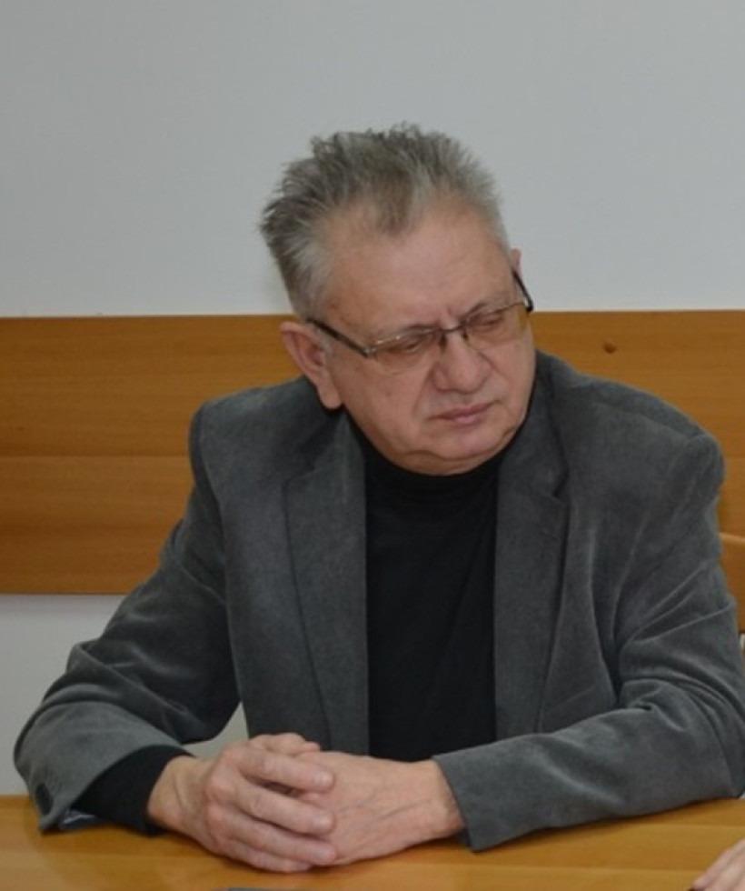V zahvalo mag. Francu Kuzmiču