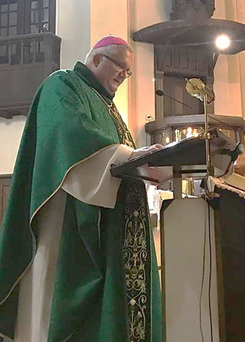 Pridiga škofa dr. Petra Štumpfa ob Stični mladih
