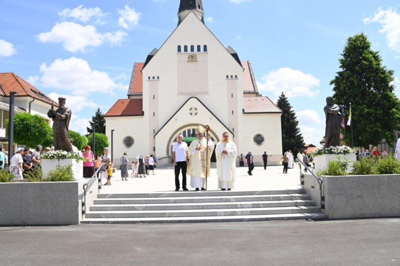 Murska Sobota - blagoslov kipov sv. Cirila in Metoda