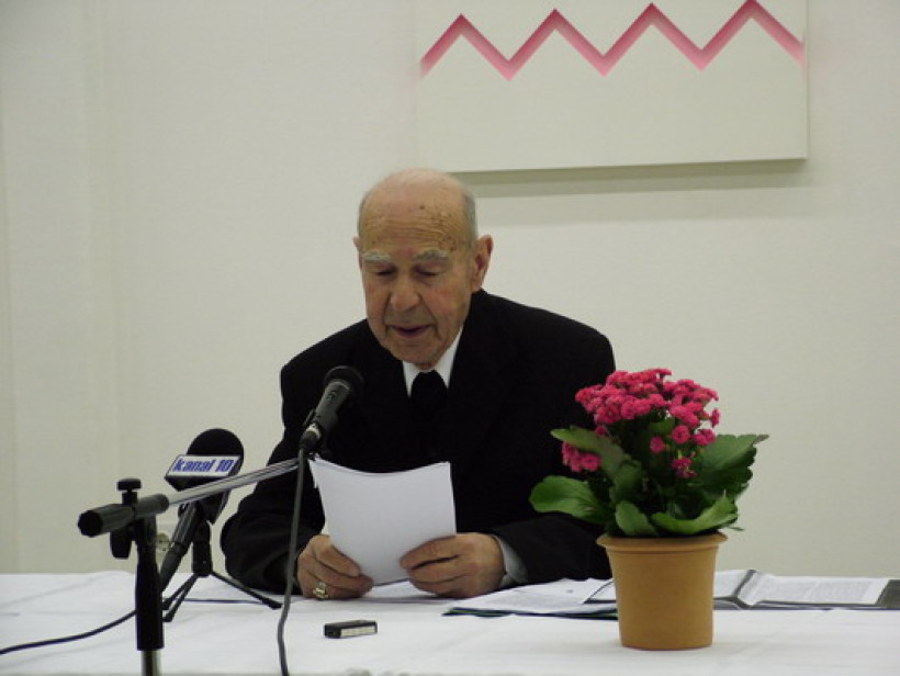 Dr. Matija Slavič in Sveto pismo