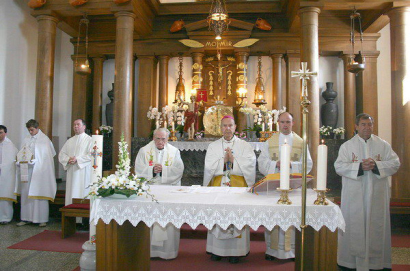 Proščenje in predstavitev knjige