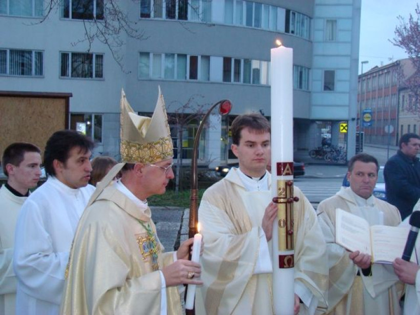 VELIKA SOBOTA - velikonočna vigilija