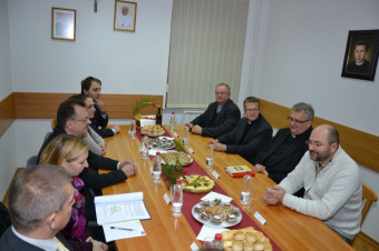 Obisk poslancev SDS na škofiji