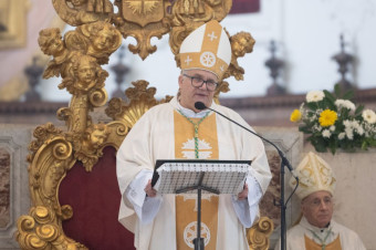 Škof Štumpf - apostolski administrator